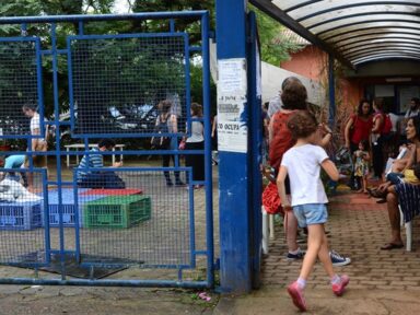 Governo não deu dinheiro e “Auxílio-creche” prometido foi extinto