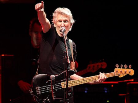Roger Waters é censurado na  Polônia após denunciar EUA por manter guerra enviando armas à Ucrânia