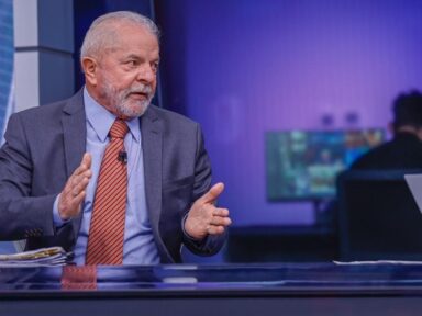 “Faremos investimentos para a economia voltar a funcionar e gerar emprego”, disse Lula