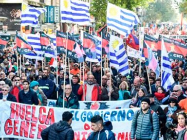 Trabalhadores uruguaios fazem greve geral por salários
