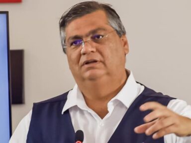 Flávio Dino: “Bolsonaro se escondeu atrás de um falso padre no debate; vai ter que debater agora com Lula”