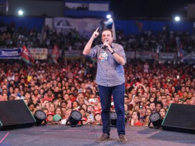 Paes responde às agressões e diz que Bolsonaro é “rei da rachadinha”