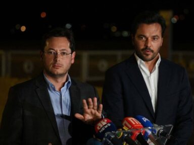 “Arrependimento” de Fábio Faria confirma que ataque de Jair às rádios foi “operação Tabajara”