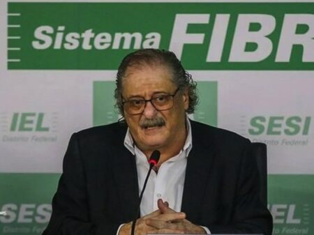 Jamal Bittar, presidente da Fibra, vota em Lula