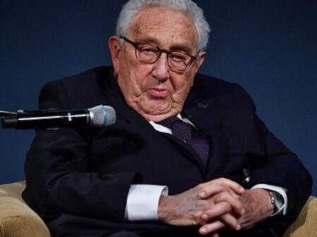 Até Kissinger adverte: ‘Não seria sensato para EUA incluir a Ucrânia na Otan’
