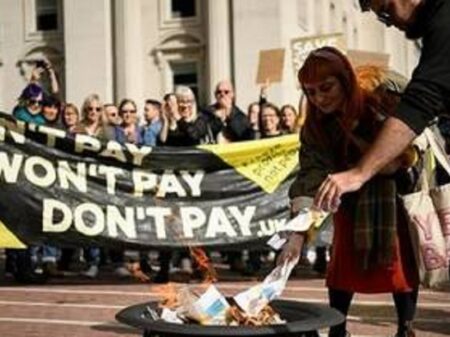 Ingleses repudiam contas extorsivas de energia: “não podemos pagar e não pagamos”