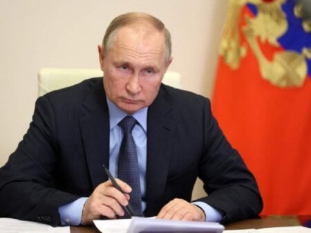 Ucrânia perdeu a soberania e virou aríete dos EUA contra Rússia, adverte Putin