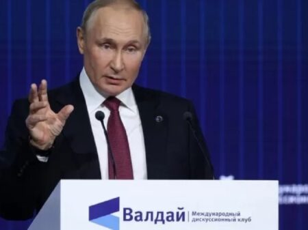 Putin: nova ordem mundial está sendo moldada diante de nossos olhos