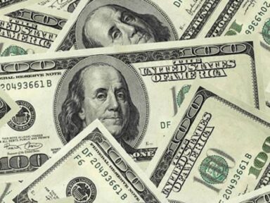 Guerra econômica dos EUA à Rússia pode pôr fim ao domínio do dólar, diz W. Post