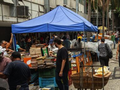 70% dos trabalhadores ganham até 2 mínimos