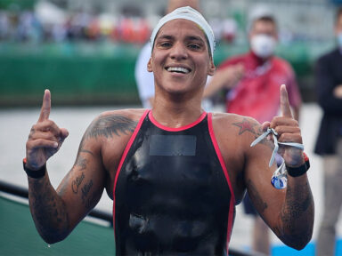 Ana Marcela conquista o hexa do Circuito Mundial de Maratona Aquática