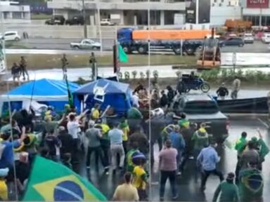 Alucinados e isolados, bolsonaristas atacam policiais rodoviários no Pará e Santa Catarina