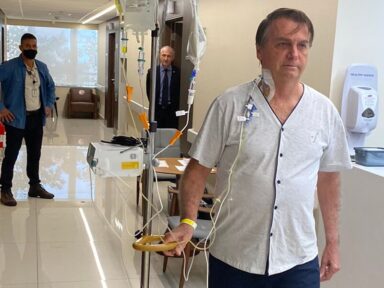 Bolsonaro dá entrada no hospital com dores na região abdominal