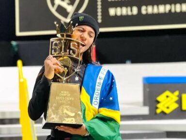 “Fadinha” Rayssa Leal vence no Rio e se torna a campeã da Liga Mundial de Skate Street