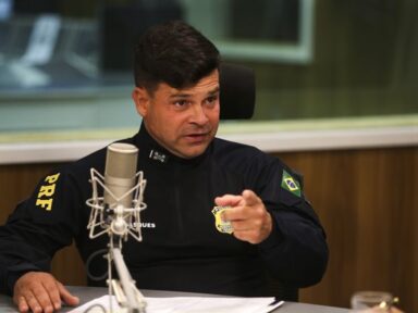 Justiça aceita denúncia e diretor bolsonarista da PRF vira réu por improbidade