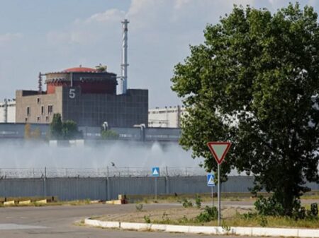 Kiev atira contra depósito de combustível nuclear na usina de Zaporozhia