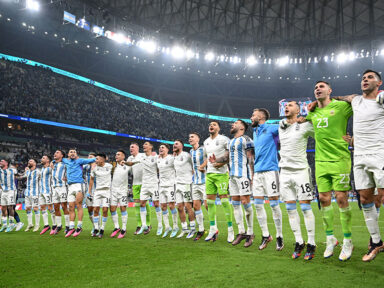 Argentina dá show em campo e está na final da Copa do Mundo