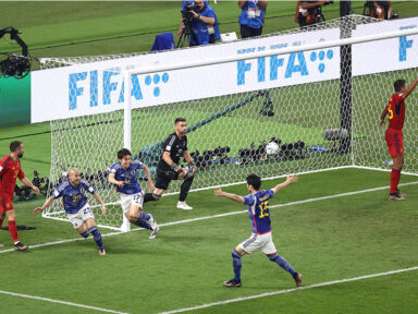 No grupo da morte, Japão surpreende, derrota a Espanha e despacha Alemanha da Copa
