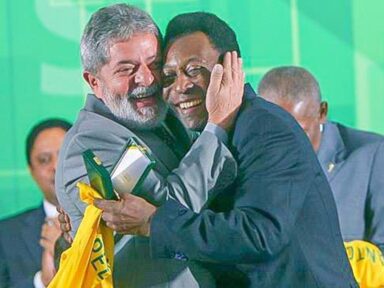 “Eu vi o Pelé dar show”, disse Lula