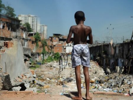 Brasil tira 8,7 milhões de pessoas da pobreza