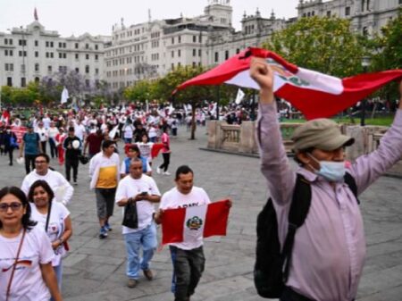Central peruana CGTP responsabiliza governo pela morte de 27 manifestantes