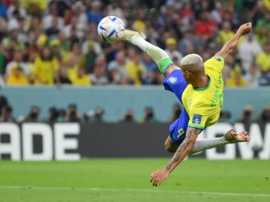 Obra-prima de Richarlison é eleita o gol mais bonito da Copa do Mundo
