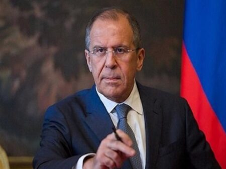 Lavrov acusa Casa Branca de querer ‘fim da história’ aventado por Fukuyama