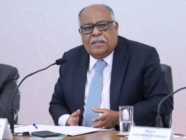 TSE abre a sétima ação contra Bolsonaro por crime eleitoral