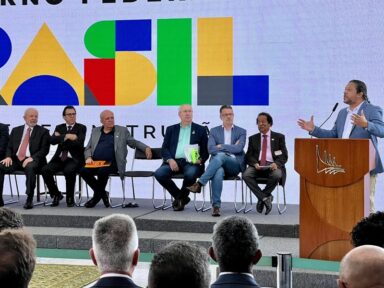 “Valorização do mínimo começa com o aumento para R$ 1.343 ainda este ano”, defendem Centrais