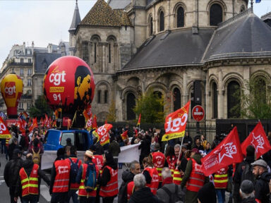 Refinarias, setor elétrico e portos param contra o ataque de Macron às pensões