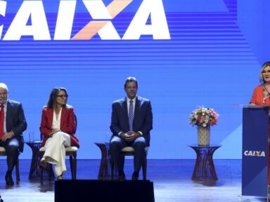 <strong>Nova presidente da Caixa reforça compromisso do banco “com a reconstrução do país”</strong>