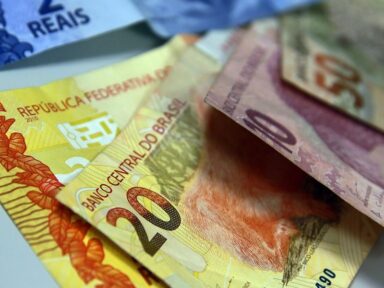 75% dos trabalhadores não tiveram aumento real em 2022, afirma pesquisa