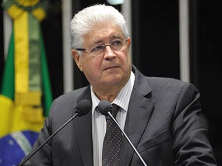 Requião adverte para risco de descrença da população com o governo