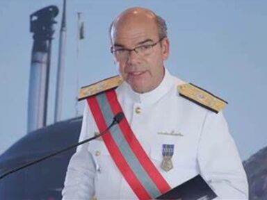 Almirante Marcos Sampaio Olsen assume Comando da Marinha e agradece a Lula