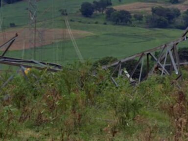 Após serem aplastados no DF, terroristas iniciam atos de sabotagem em torres de energia