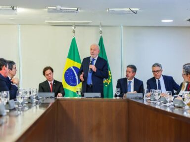 Líderes do Congresso se somam ao governo e às medidas tomadas por Lula contra o fascismo