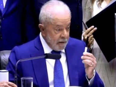 Lula suspende privatização de oito estatais