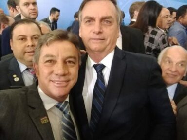 Aliado de Bolsonaro, governador de Roraima nega desnutrição e diz que garimpo não prejudica yanomamis