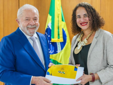 Ministra da Ciência e Tecnologia debate com Lula proposta de reajuste das bolsas de pesquisa 