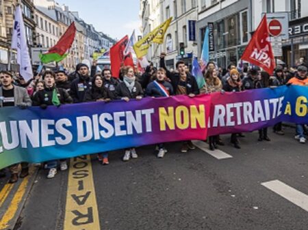 Manifestações reúnem multidões por toda a França em defesa da previdência sob ataque de Macron