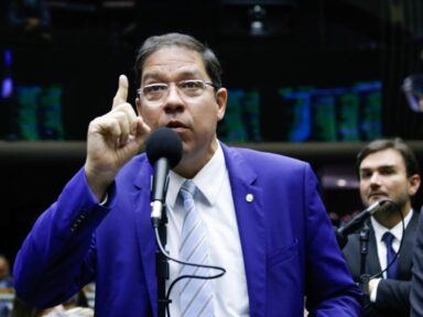 Até líder do PL na Câmara: “Moraes tem toda razão em investigar profundamente” plano de golpe