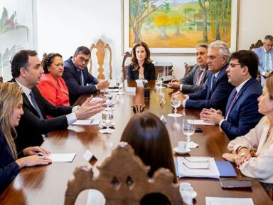 Governadores vão ao Senado e Câmara e pedem urgência na recomposição das perdas de ICMS