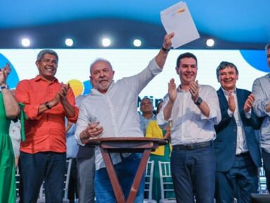 Lula retoma Minha Casa, Minha Vida e entrega 2.745 moradias