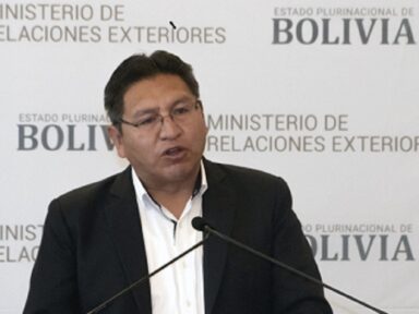 Bolívia diz não à privatização e propõe “acesso à água como direito humano fundamental”