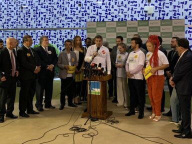 Deputados lançam Frente Parlamentar Contra os Juros Abusivos e pelo crescimento econômico