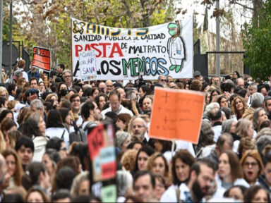 Marcha de médicos em Madri fortalece greve por mais recursos para a saúde pública