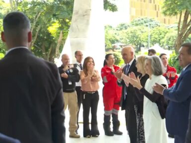 Ministros e servidores fazem ato em defesa do STF e contra a barbárie bolsonarista