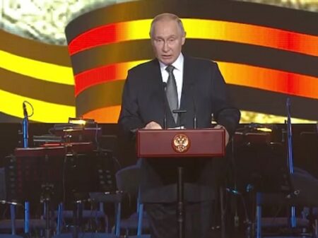 Putin em ato pela Vitória em Stalingrado: Rússia rechaçará nazis de Kiev açulados pelos EUA
