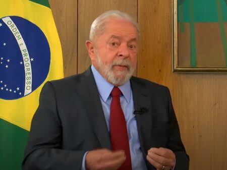 Lula tem razão: “o BC não pode continuar estrangulando o Brasil como vem fazendo”