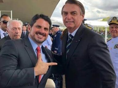 Marcos do Val apresenta atestado para provar a seus pares que não tem problemas mentais